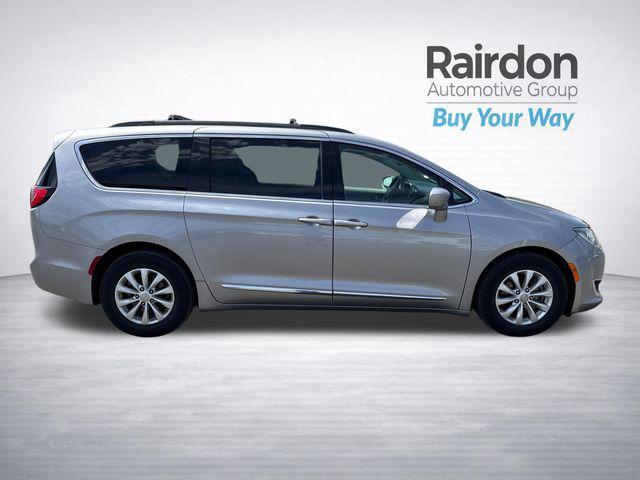 used 2017 Chrysler Pacifica car, priced at $12,457