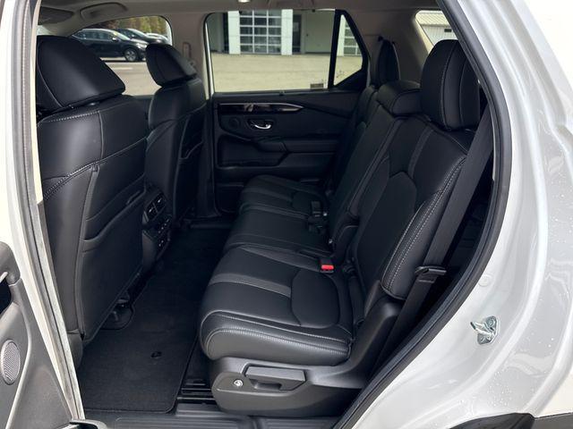 used 2025 Honda Pilot car, priced at $44,118