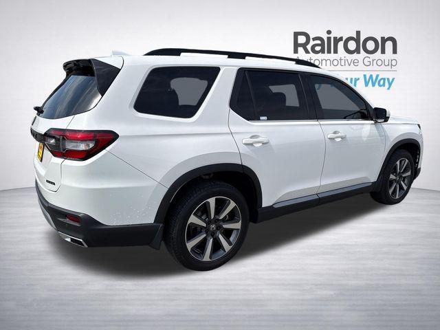 used 2025 Honda Pilot car, priced at $44,118