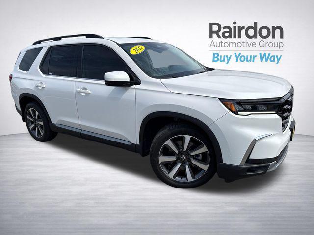 used 2025 Honda Pilot car, priced at $44,118