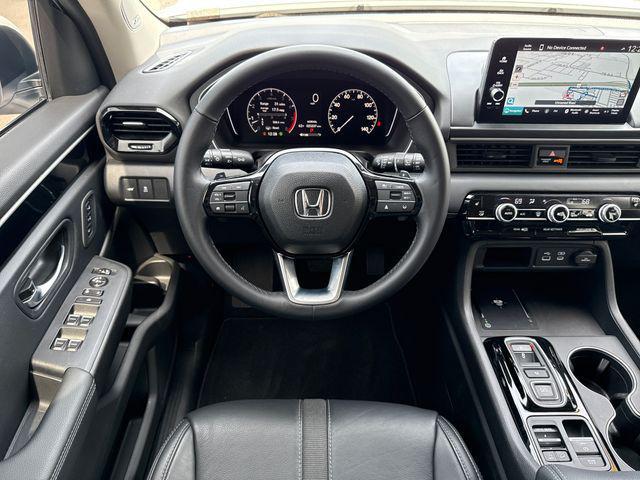 used 2025 Honda Pilot car, priced at $44,118