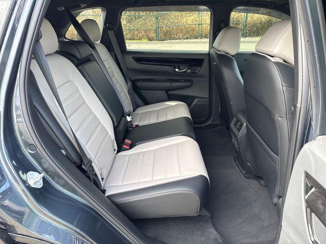 used 2025 Honda CR-V Hybrid car, priced at $39,108