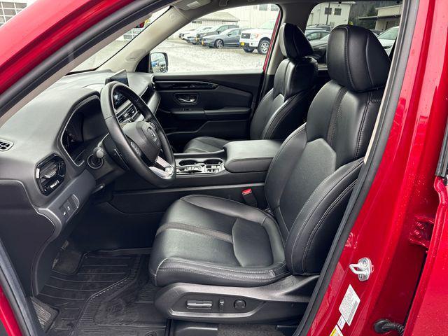 used 2025 Honda Pilot car, priced at $44,099