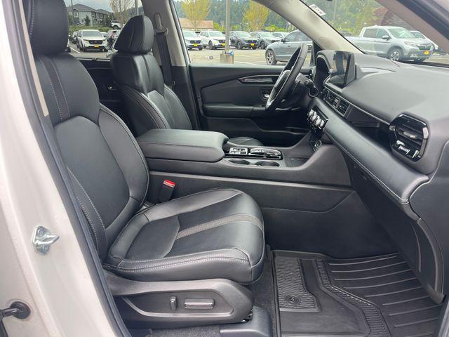 used 2025 Honda Pilot car, priced at $42,411