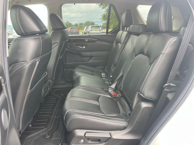 used 2025 Honda Pilot car, priced at $42,411