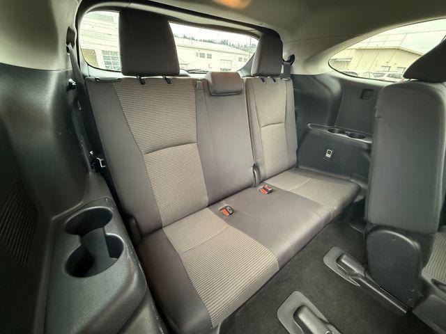 used 2024 Toyota Highlander car, priced at $32,499