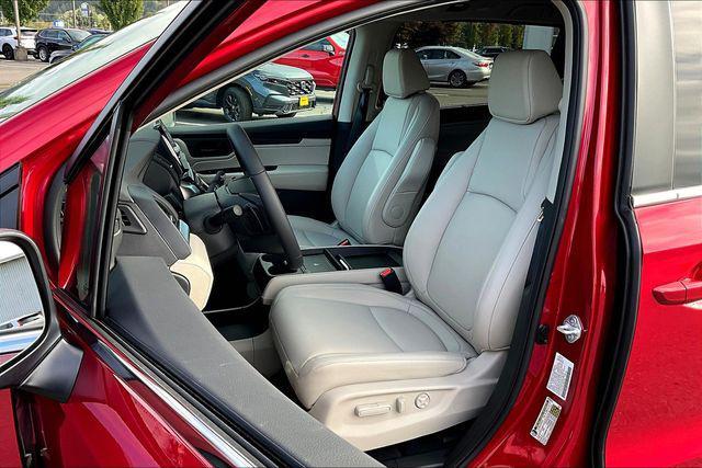 new 2026 Honda Odyssey car, priced at $42,000