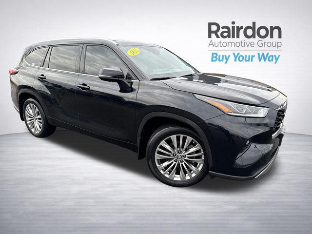 used 2023 Toyota Highlander car, priced at $29,491