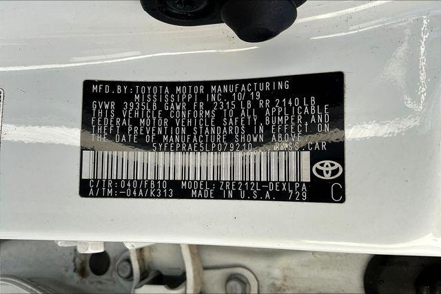2020 Super White Toyota Corolla