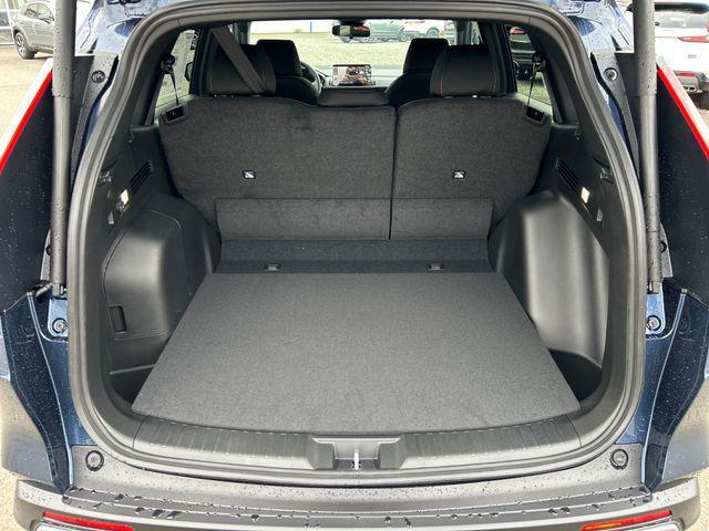 new 2026 Honda CR-V Hybrid car, priced at $40,250