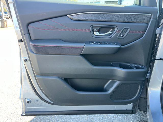 new 2026 Honda Pilot car, priced at $59,690