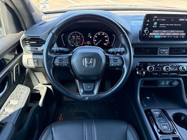 used 2025 Honda Pilot car, priced at $44,354