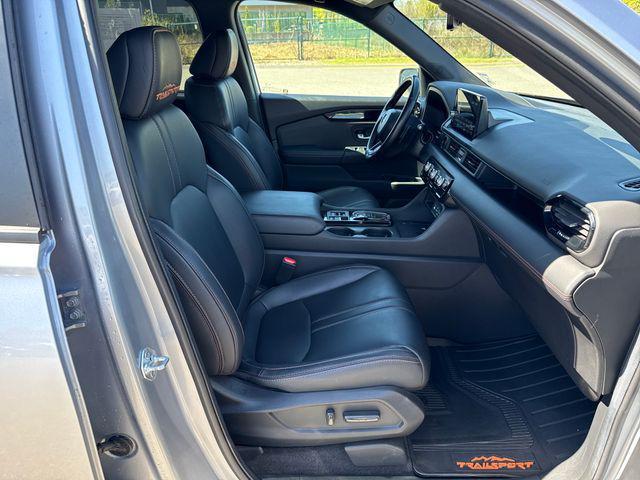 used 2025 Honda Pilot car, priced at $44,354