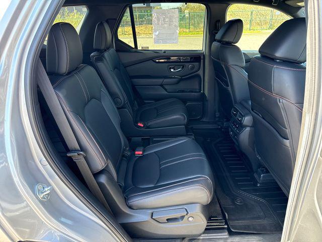used 2025 Honda Pilot car, priced at $44,354