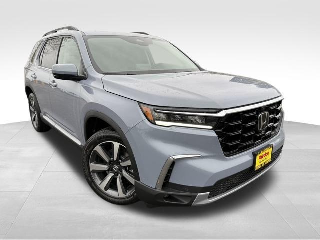 new 2025 Honda Pilot car, priced at $53,530