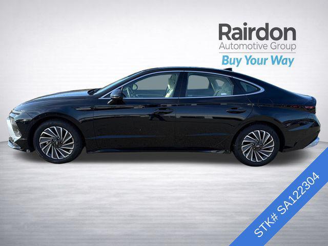 used 2025 Hyundai Sonata Hybrid car, priced at $22,099