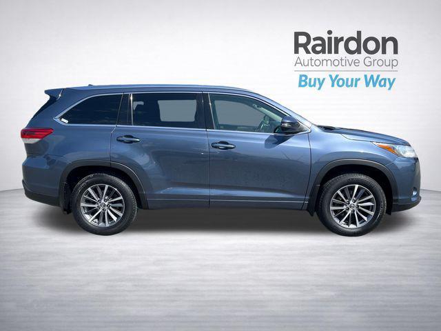 used 2018 Toyota Highlander car, priced at $22,614