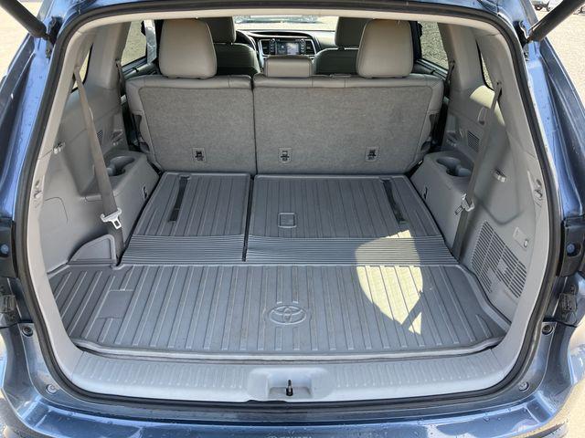 used 2018 Toyota Highlander car, priced at $22,614