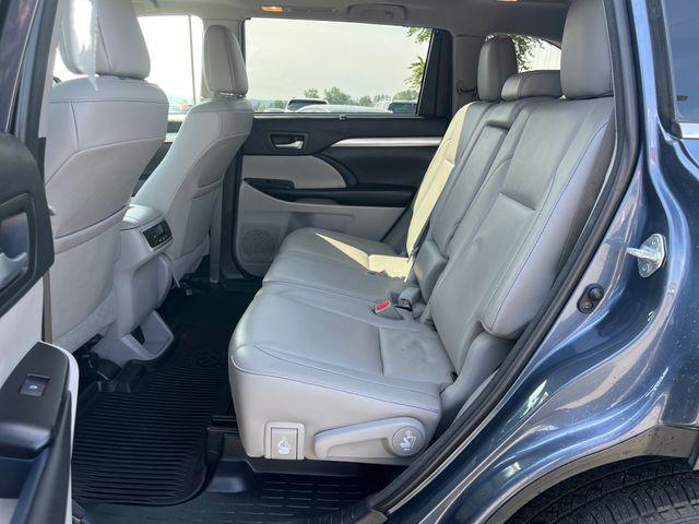 used 2018 Toyota Highlander car, priced at $22,614