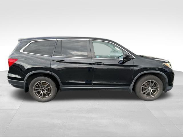 used 2017 Honda Pilot car, priced at $12,777