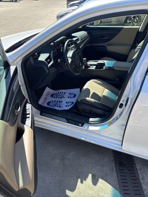 used 2020 Lexus ES 350 car, priced at $26,997