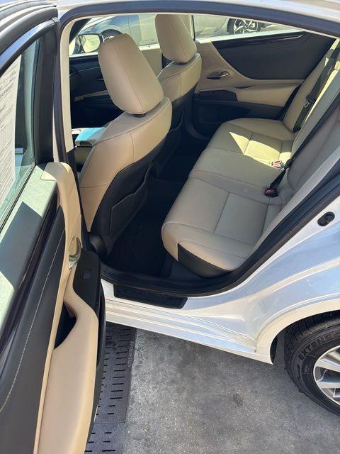 used 2020 Lexus ES 350 car, priced at $26,997