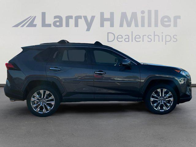 used 2020 Toyota RAV4 car, priced at $31,996