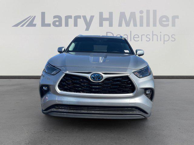 used 2024 Toyota Highlander Hybrid car, priced at $48,996