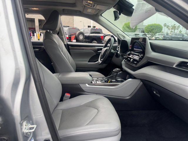 used 2021 Toyota Highlander Hybrid car, priced at $37,659