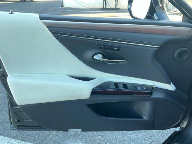 used 2023 Lexus ES 350 car, priced at $41,778