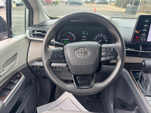 used 2023 Toyota Sienna car, priced at $33,516