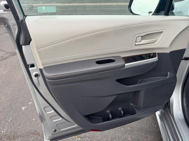used 2023 Toyota Sienna car, priced at $33,516