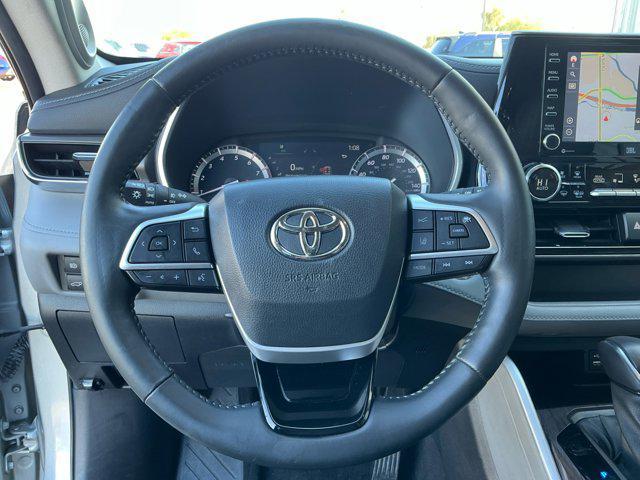 used 2022 Toyota Highlander car, priced at $31,994