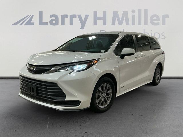 used 2021 Toyota Sienna car, priced at $28,542