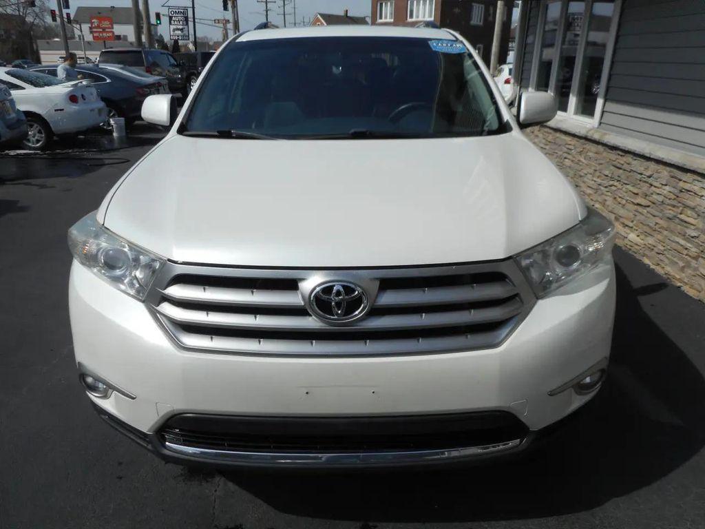 used 2013 Toyota Highlander car, priced at $11,995