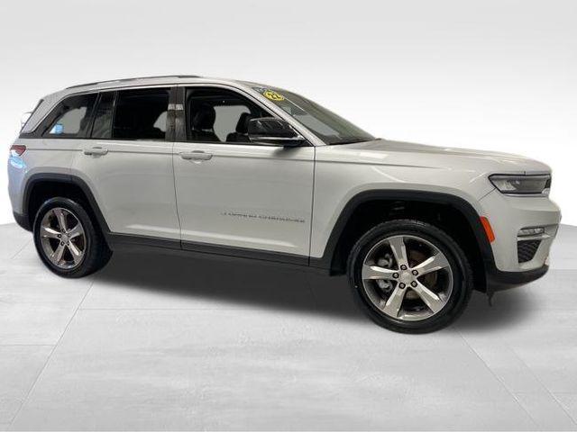used 2022 Jeep Grand Cherokee car, priced at $28,995