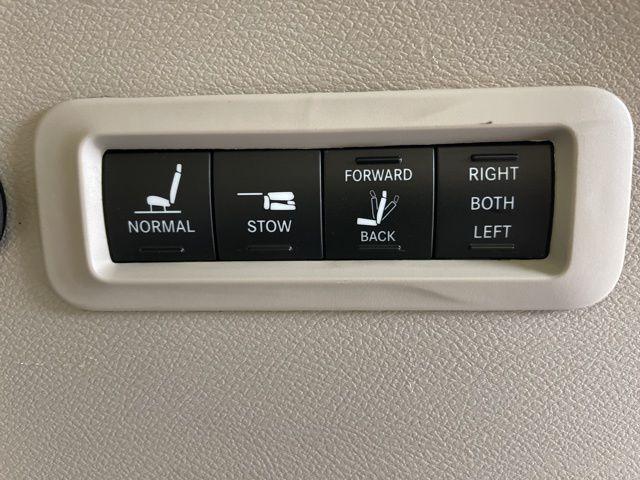 used 2020 Chrysler Pacifica car, priced at $22,495