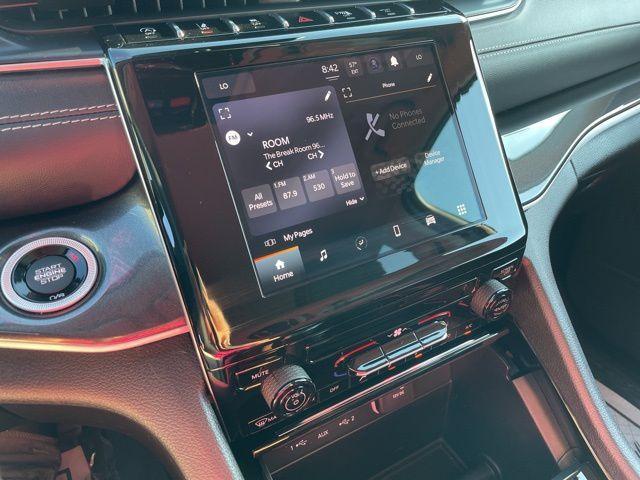 used 2023 Jeep Grand Cherokee car, priced at $27,495