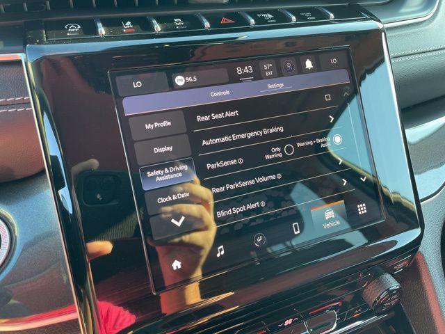 used 2023 Jeep Grand Cherokee car, priced at $27,495