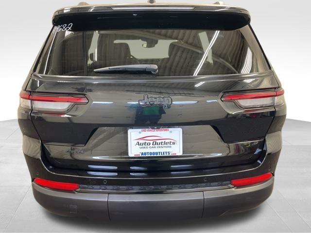 used 2023 Jeep Grand Cherokee L car, priced at $30,995