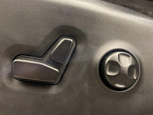 used 2023 Chrysler Pacifica car, priced at $24,995