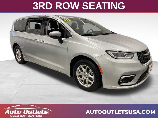 used 2023 Chrysler Pacifica car, priced at $24,995