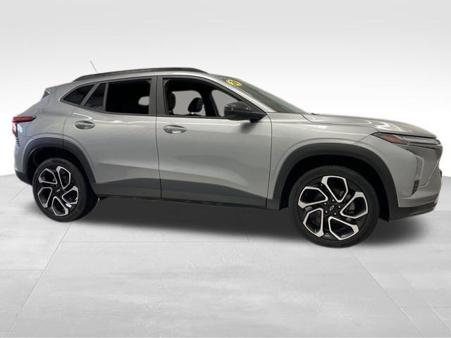 used 2024 Chevrolet Trax car, priced at $20,995