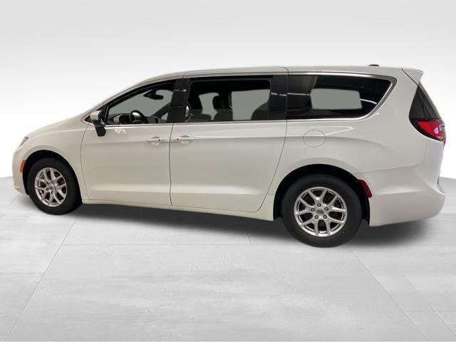 used 2023 Chrysler Pacifica car, priced at $21,395
