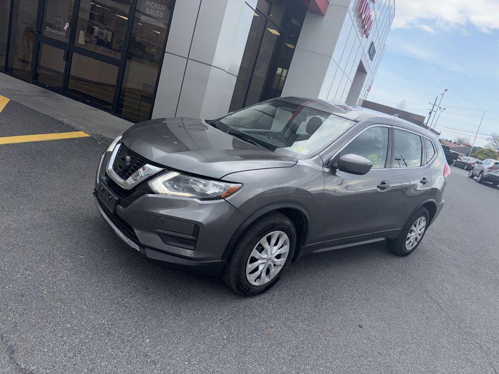 used 2017 Nissan Rogue car, priced at $9,997
