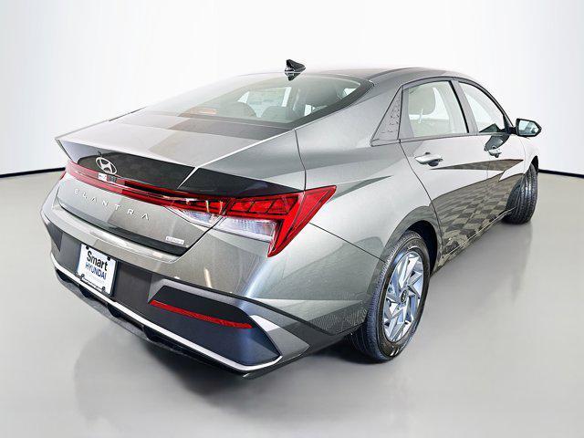 new 2026 Hyundai ELANTRA HEV car, priced at $26,576