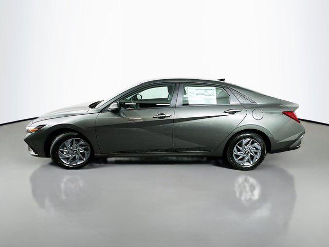 new 2026 Hyundai ELANTRA HEV car, priced at $26,576