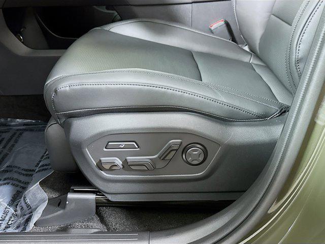 new 2026 Hyundai SANTA FE HEV car, priced at $51,676