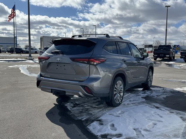 new 2026 Toyota Highlander Hybrid car, priced at $58,922