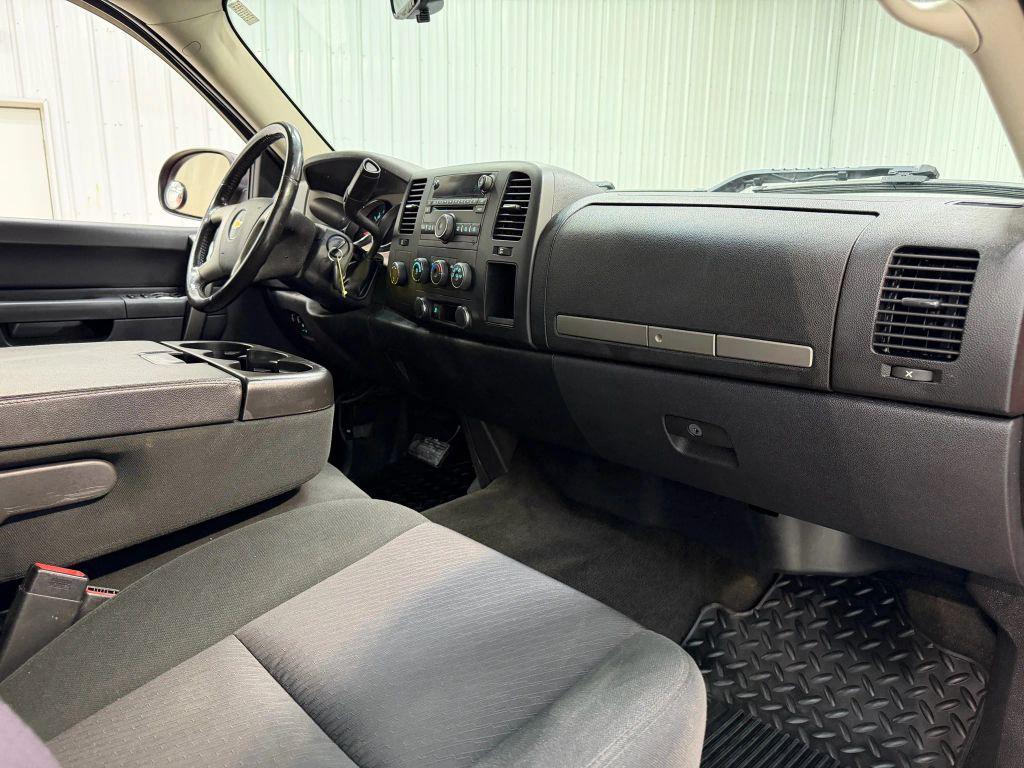 used 2011 Chevrolet Silverado 2500 car, priced at $12,900